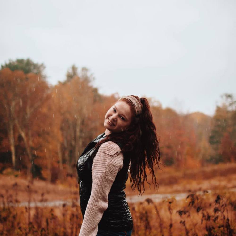 Meet your Posher, Caitlyn